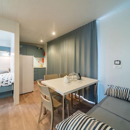 Eurocamp Mobile Homes At Fkk Naturist Campsite Ulika ポレッチ 部屋 写真