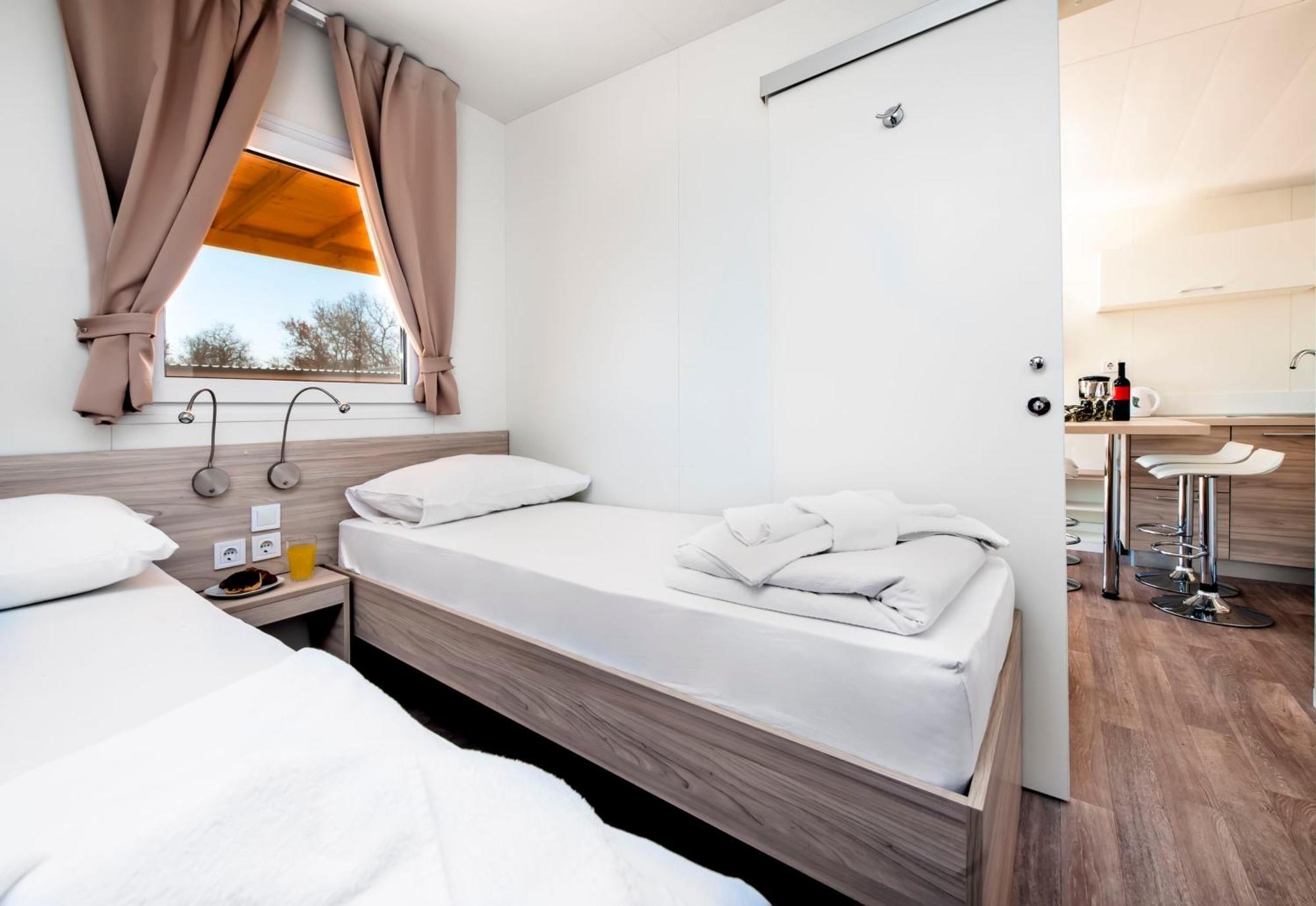 Eurocamp Mobile Homes At Fkk Naturist Campsite Ulika ポレッチ 部屋 写真